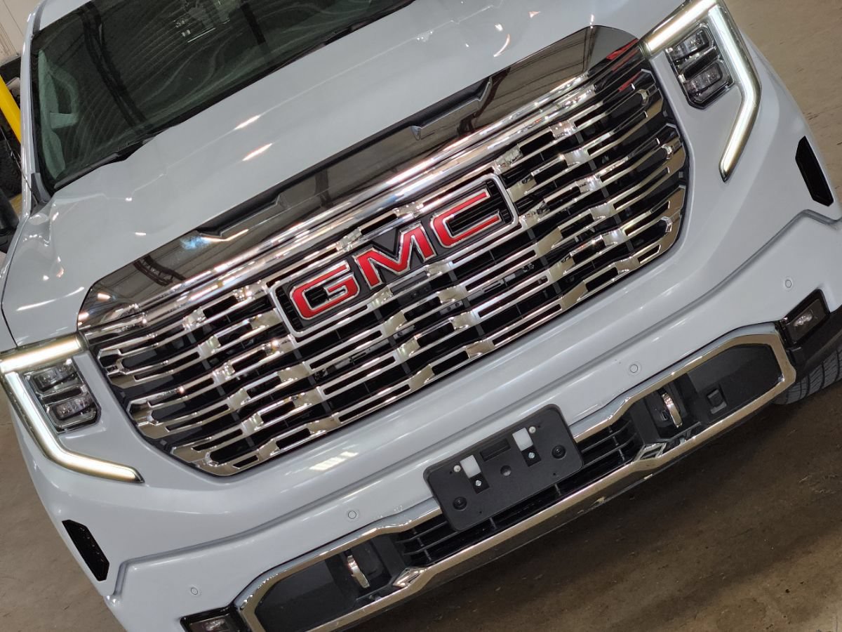 Used 2026 GMC Sierra 1500 Denali AWD/4WD image 19