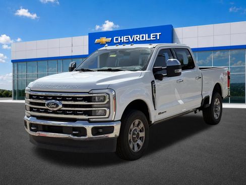 Used 2023 Ford F350 Lariat w/ Lariat Ultimate Package AWD/4WD image 3