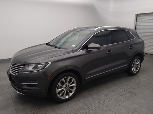 Used 2018 Lincoln MKC Select w/ Select Plus Package FWD image 2