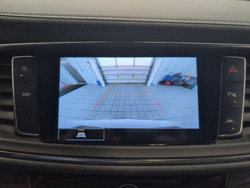 Used 2023 Buick Enclave Essence AWD/4WD image 14
