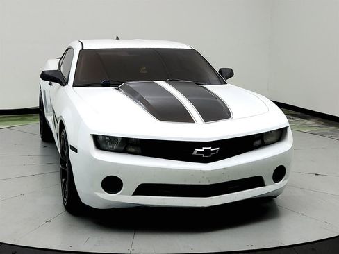 Used 2012 Chevrolet Camaro LS RWD image 2