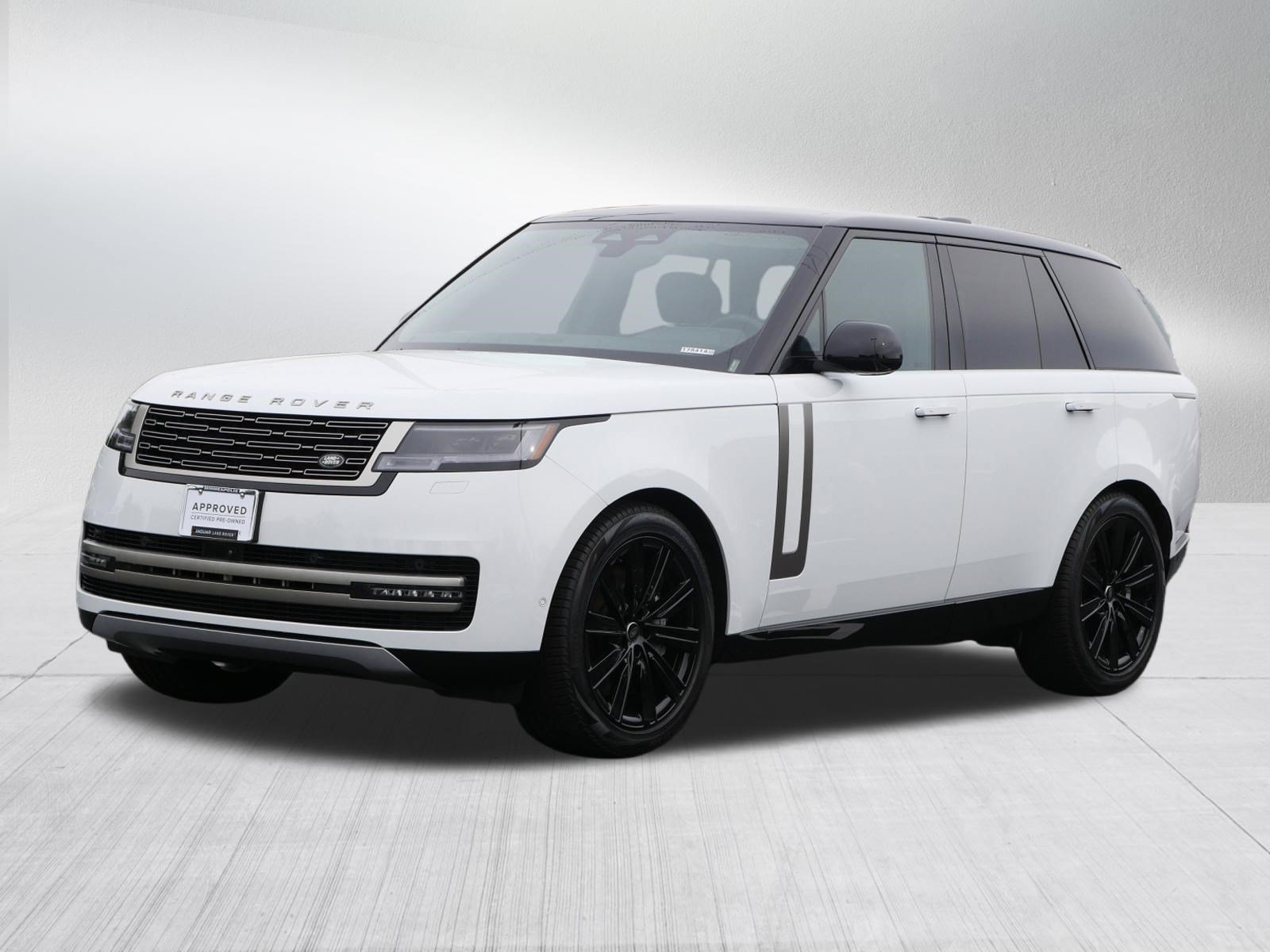 Used 2025 Land Rover Range Rover SE AWD/4WD image 1