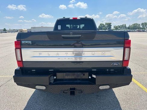 Used 2021 Ford F350 Platinum AWD/4WD image 2