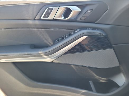 New 2026 BMW X5 xDrive40i w/ M Sport Package image 21