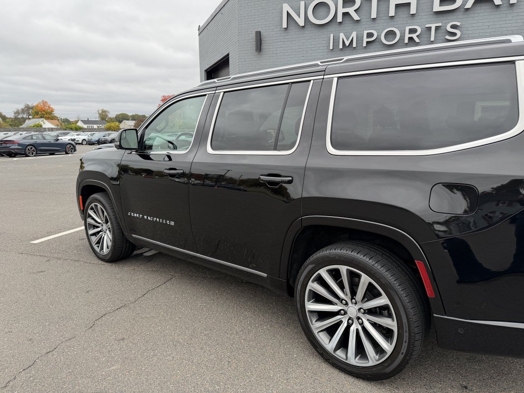 Used 2022 Jeep Grand Wagoneer Series II w/ Convenience Group III AWD/4WD image 11