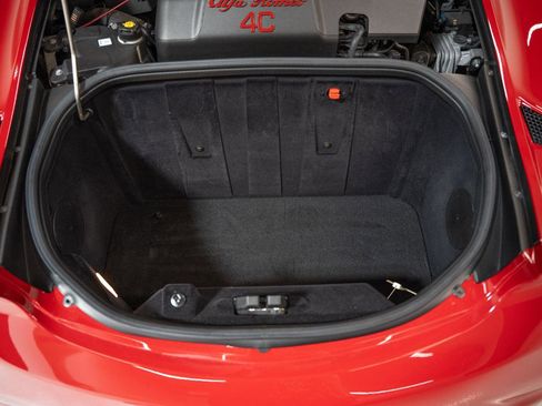 Used 2018 Alfa Romeo 4C Spider image 66