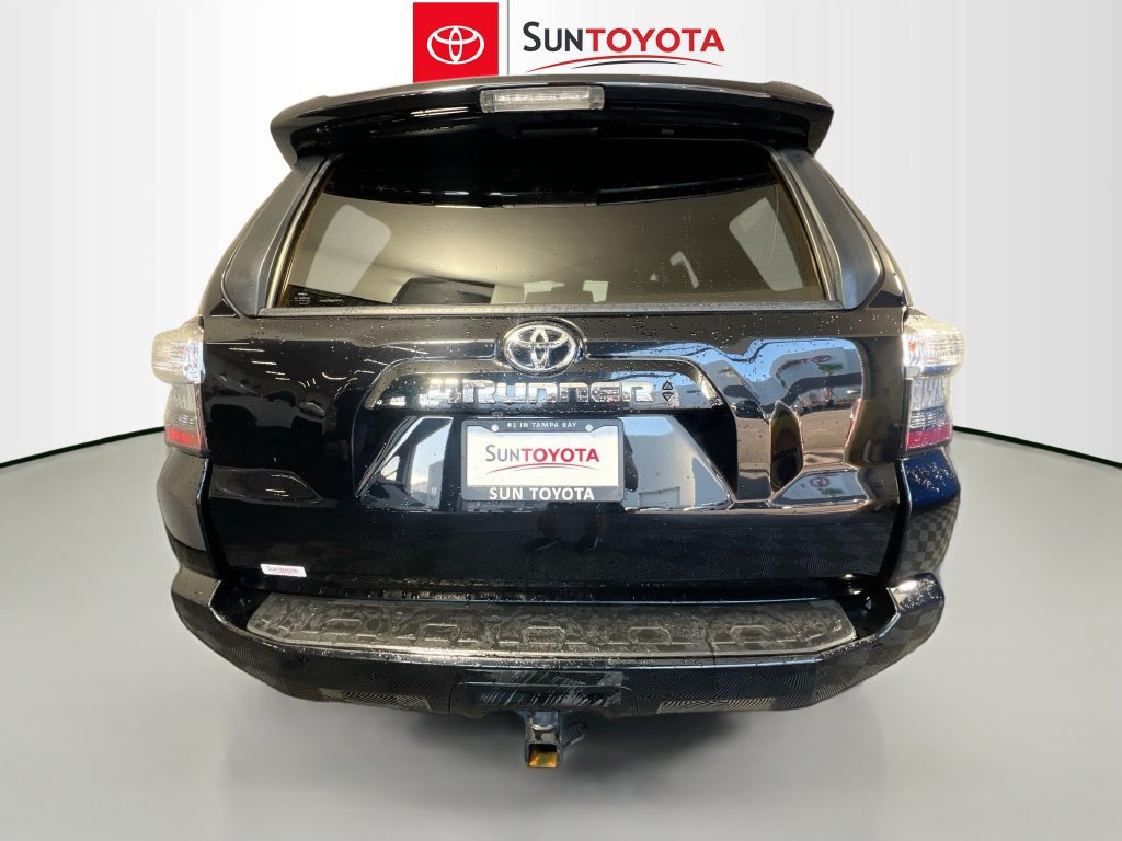 Used 2022 Toyota 4Runner SR5 RWD image 4