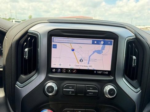 Used 2019 GMC Sierra 1500 SLT w/ SLT Premium Plus Package AWD/4WD image 13