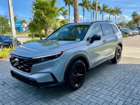 Certified 2025 Honda CR-V Sport image 3