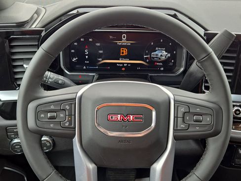 New 2026 GMC Sierra 1500 SLE w/ LPO, Black Badging Package image 15