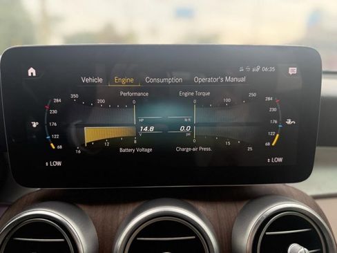 Used 2022 Mercedes-Benz GLC 300 4MATIC w/ Premium Package Lite image 29