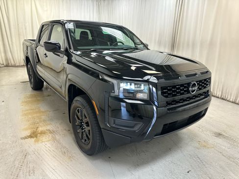 Certified 2026 Nissan Frontier SV w/ All-Weather Content Package AWD/4WD image 5