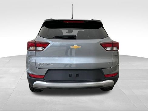 Used 2025 Chevrolet TrailBlazer LT AWD/4WD image 4