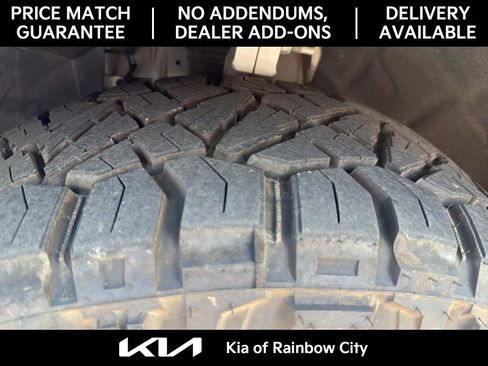 Used 2020 Land Rover Defender 110 HSE image 12