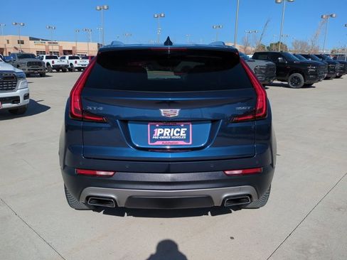 Used 2020 Cadillac XT4 Premium Luxury w/ Cold Weather Package FWD image 7