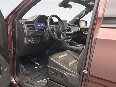 Used 2022 GMC Yukon XL AT4 w/ Max Trailering Package AWD/4WD image 10