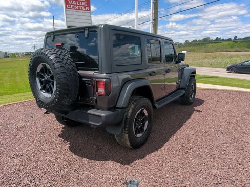 Used 2019 Jeep Wrangler Unlimited Sport S AWD/4WD image 8