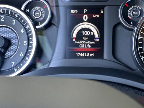 Used 2024 RAM 2500 Big Horn w/ Bed Utility Group image 26