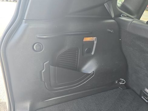 Used 2020 Jeep Renegade Limited w/ UConnect 8.4 Nav Group AWD/4WD image 15