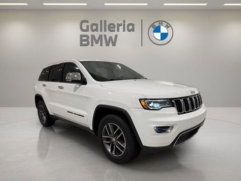 Used 2017 Jeep Grand Cherokee Limited w/ Luxury Group II image 4