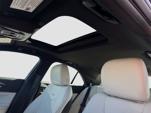 Used 2022 Cadillac CT4 Premium Luxury image 26