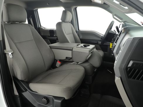 Used 2020 Ford F150 XLT image 18