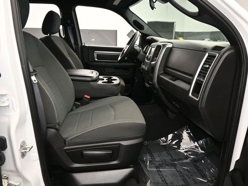 Used 2024 RAM 1500 Classic Warlock image 39