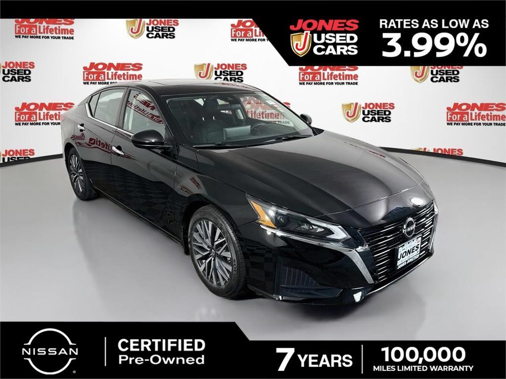 Certified 2023 Nissan Altima 2.5 SV w/ SV Premium Package FWD image 1