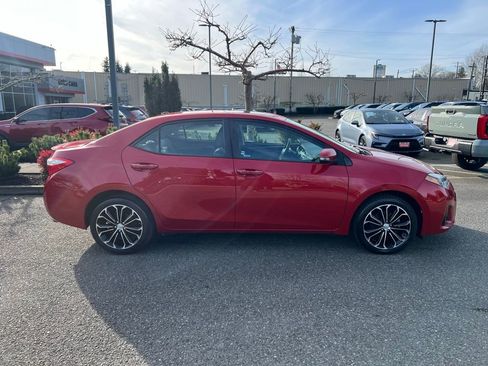 Used 2016 Toyota Corolla S Premium image 6