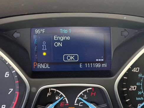 Used 2014 Ford Focus SE FWD image 12