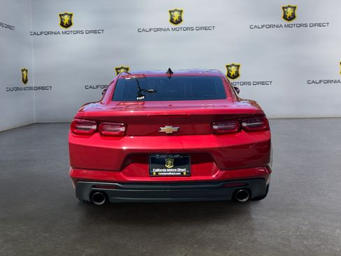 Used 2020 Chevrolet Camaro LT RWD image 4