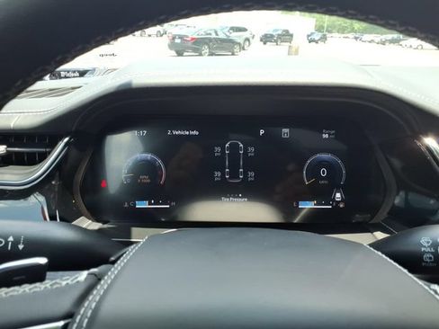 Used 2023 Jeep Grand Cherokee L Overland w/ Luxury Tech Group IV AWD/4WD image 21