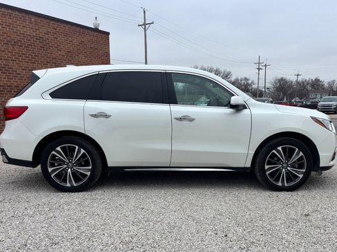 Used 2019 Acura MDX w/Technology Pkg image 2
