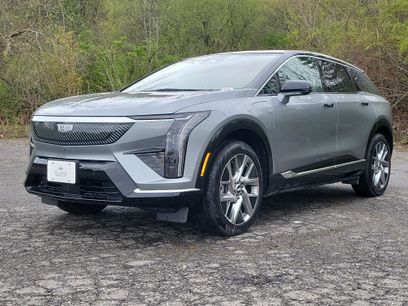 New 2026 Cadillac Optiq Luxury 1