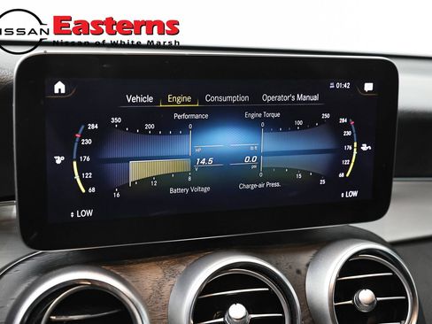 Used 2022 Mercedes-Benz GLC 300 4MATIC w/ AMG Line image 18