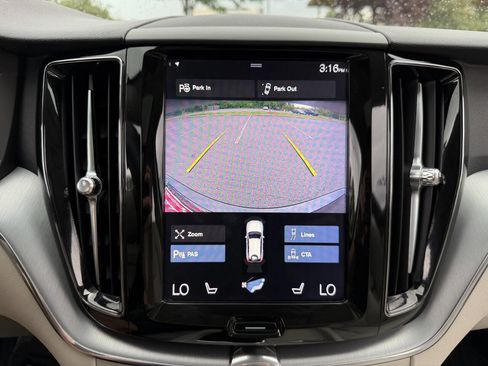 Used 2018 Volvo XC60 T6 Momentum w/ Convenience Package AWD/4WD image 22