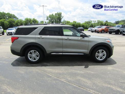 Certified 2020 Ford Explorer XLT w/ Equipment Group 202A AWD/4WD image 8