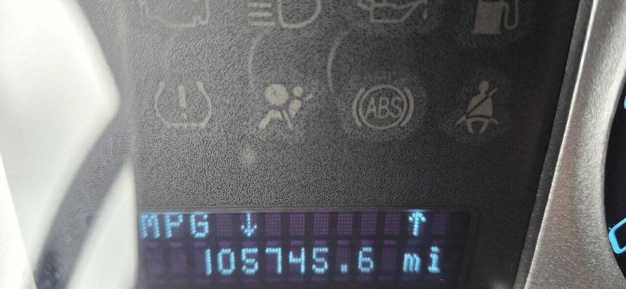 Used 2011 Mercury Mariner 2WD w/ 101A Rapid Spec Order Code image 19