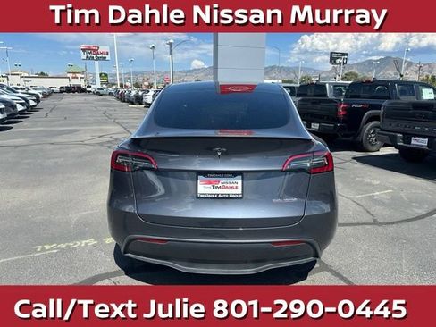 Used 2023 Tesla Model Y Performance AWD/4WD image 10
