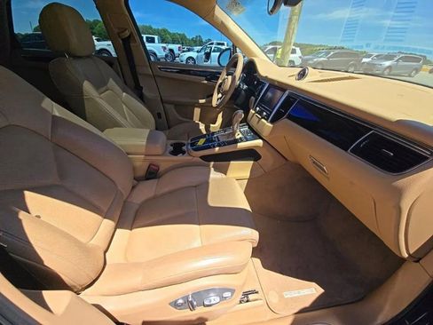 Used 2015 Porsche Macan S w/ Premium Package Plus AWD/4WD image 8