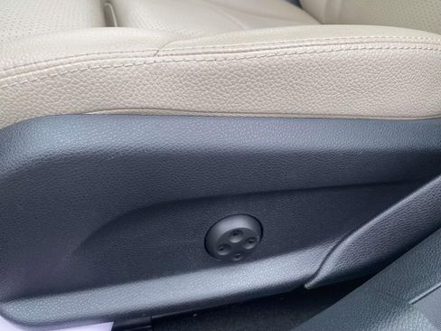 Used 2016 Mercedes-Benz C 300 Sedan image 15