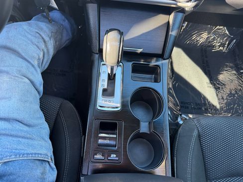 Used 2018 Subaru Outback 2.5i Premium image 13