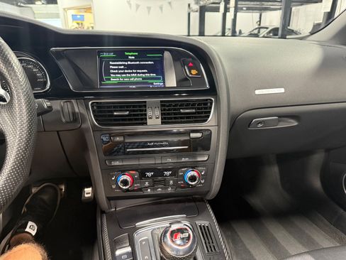 Used 2014 Audi RS 5 Cabriolet image 27