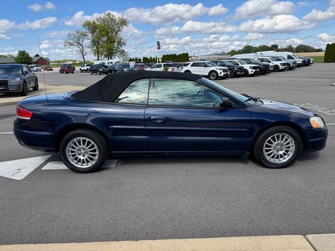 Used 2006 Chrysler Sebring Touring FWD image 9