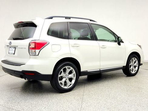 Used 2018 Subaru Forester 2.5i Touring AWD/4WD image 5