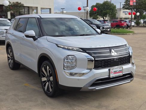 New 2026 Mitsubishi Outlander SE FWD image 7