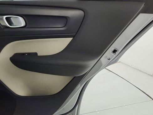 Certified 2026 Volvo XC40 B5 Plus w/ Protection Package Premier AWD/4WD image 46