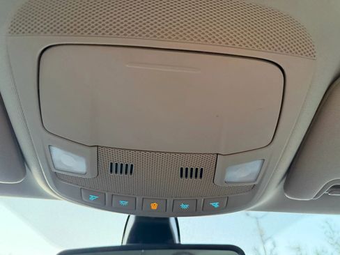 Used 2020 Ford Fusion SE image 26