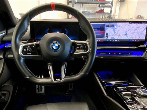 Used 2024 BMW i5 M60 w/ Premium Package AWD/4WD image 11