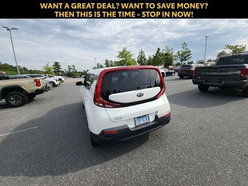 Used 2021 Kia Soul LX FWD image 10